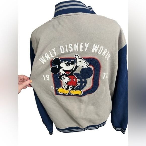 Walt Disney World Mickey Mouse 1971
Gray Button Down Bomber Jacket medium - Picture 2 of 11